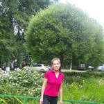 Julia, 44