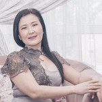 laura, 48