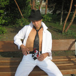 Vlad, 32