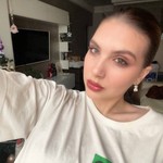 Diana, 31