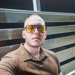 Maks, 35